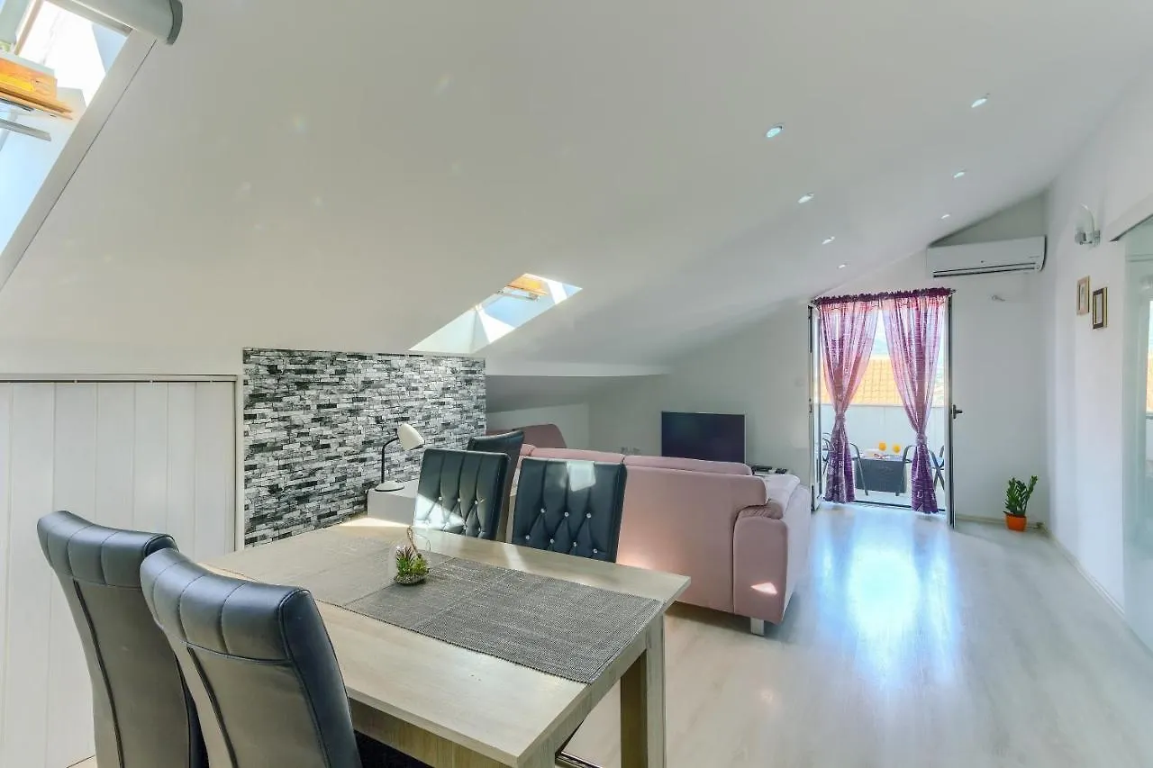 Ema Apartament Kaštela